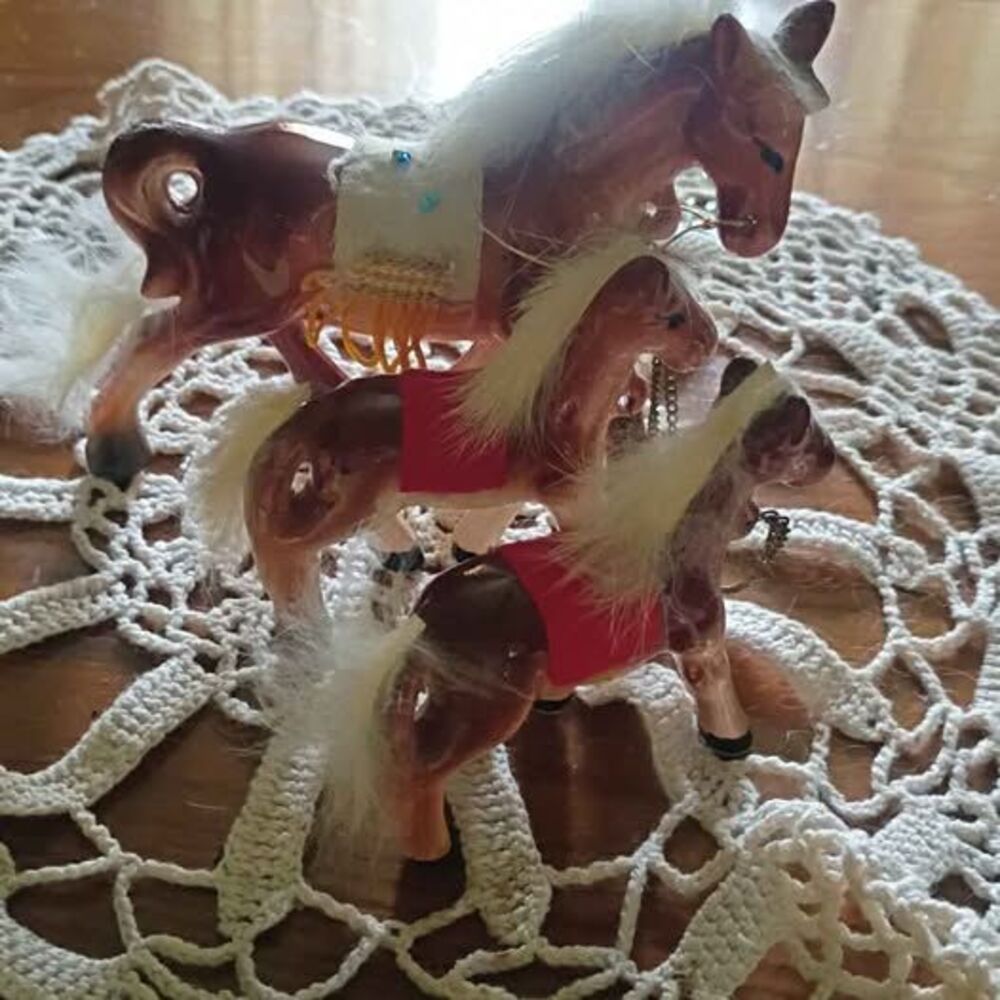 Vintage Ceramic Horse Figurine Set